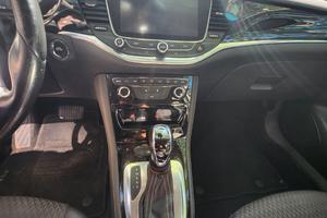 Opel Astra sport tourer innovation automatico 