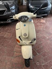 Vespa et4 anno 1998 (incidentata) no perdi tempo