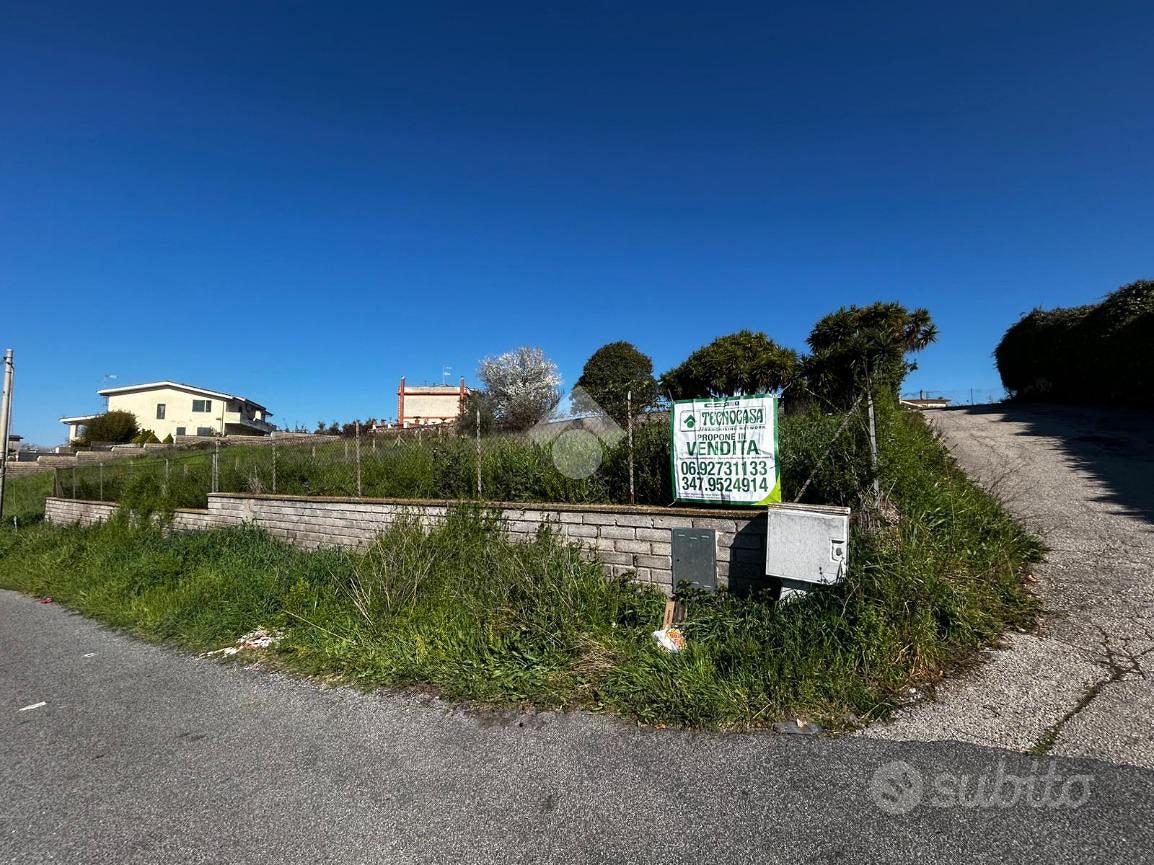 TER. RESIDENZIALE A APRILIA - Vista 2