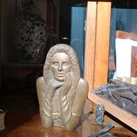 Scultura bronzo donna doppio busto