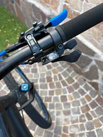 Bicicletta dechlaton ancora in garanzia