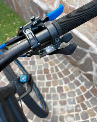 Bicicletta dechlaton ancora in garanzia