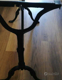 Sostegni per tavoli in fusione di ghisa