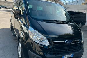 9 posti ford tourneo