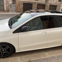 Mercedes Clas B 180 AMG Line EditionFull Optional