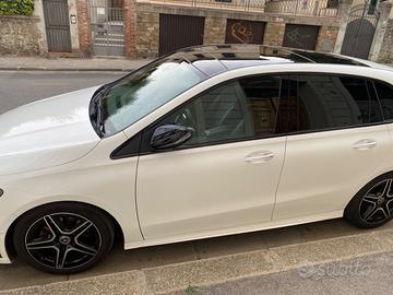 Mercedes Clas B 180 AMG Line EditionFull Optional