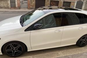 Mercedes Clas B 180 AMG Line EditionFull Optional