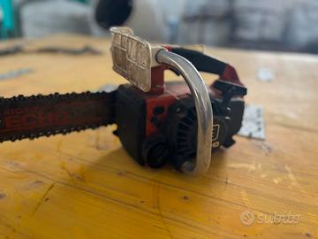 Motosega ECHO a scoppio (non funzionante)