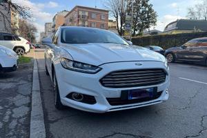 🚗 Ford Mondeo Hybrid 2.0 Hybrid Titanium