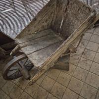 Cariooa antica in legno