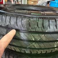 Gomme michelin 225/75 R16