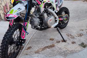 Pitbike/minicross 125cc  14/12 casco mascheri guan