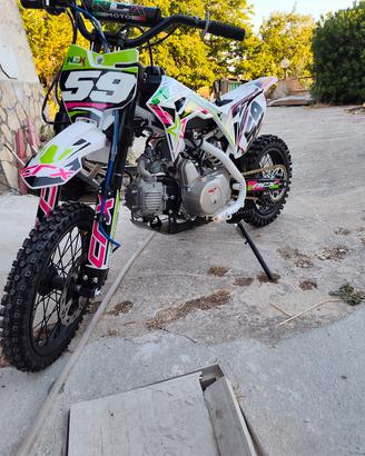 Pitbike/minicross 125cc  14/12 casco mascheri guan