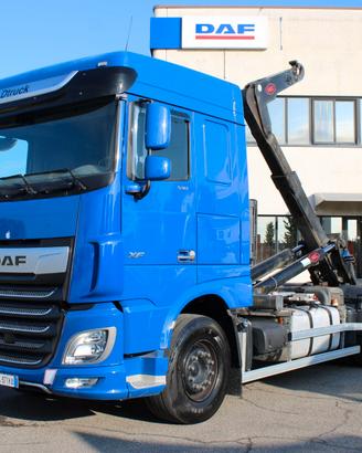 DAF XF 530 FAN 6X2 MOTRICE CON IMPIANTO SCARRABILE