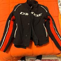 Abbigliamento dainese