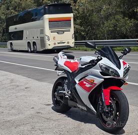 Yamaha R1