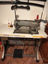 Macchina da cucire Singer 770 D41  industriale 220
