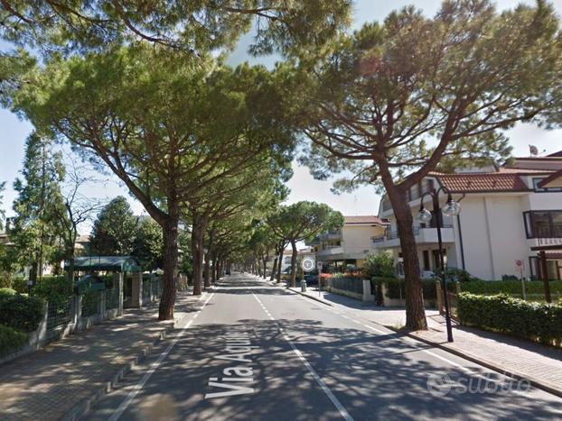 JESOLO LIDO - ZONA CENTRALE (PIAZZA BRESCIA) - APP