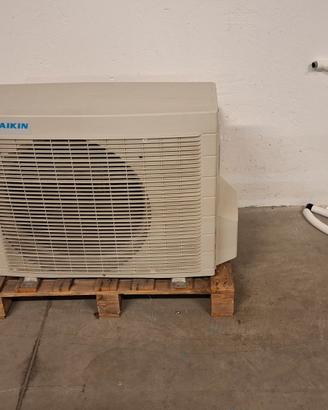 climatizzatore daikin  mono 12.000