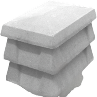 Comignolo rettangolare in cemento, canna fumaria.