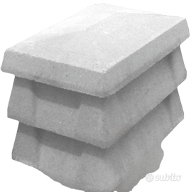 Comignolo rettangolare in cemento, canna fumaria.