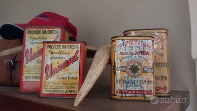 Scatole in latta vintage polvere da sparo