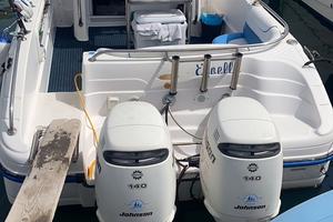 Barca Ranieri 7mt cabinata