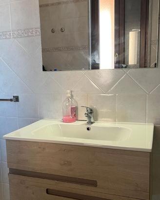 Mobile bagno con specchio