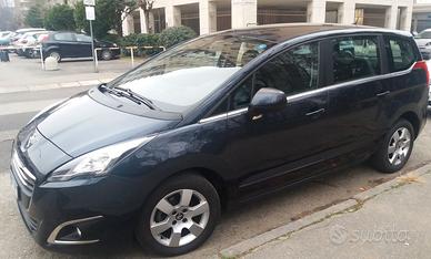 Peugeot 5008 1.6 HDi 115CV
