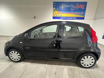 Peugeot 107 68CV 5p. Sweet Years: prezzo e scheda tecnica