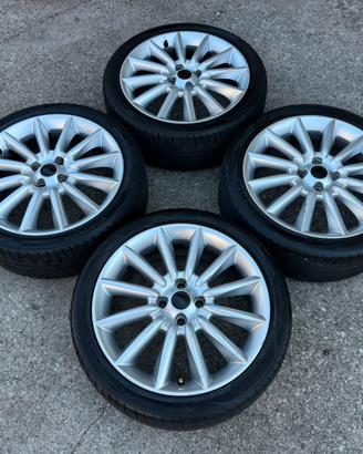 Cerchi + Gomme // 17” 4x100 205/45R17