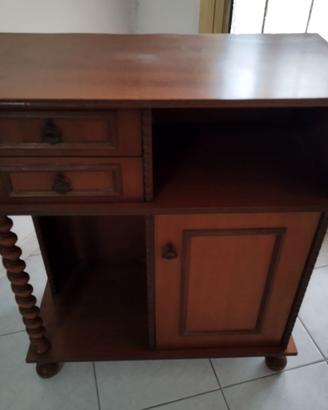 Mobiletto in legno
