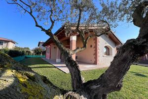 Villa di 430 m² con più di 5 locali e box auto dop