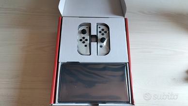 Nintendo switch o LED Bianca nuova