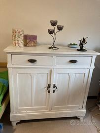 Credenza stile shabby chic