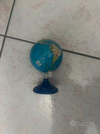 Temperino su mappamondo