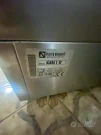 Lavatazzine / Nuova Simonelli Kiara 1 CF