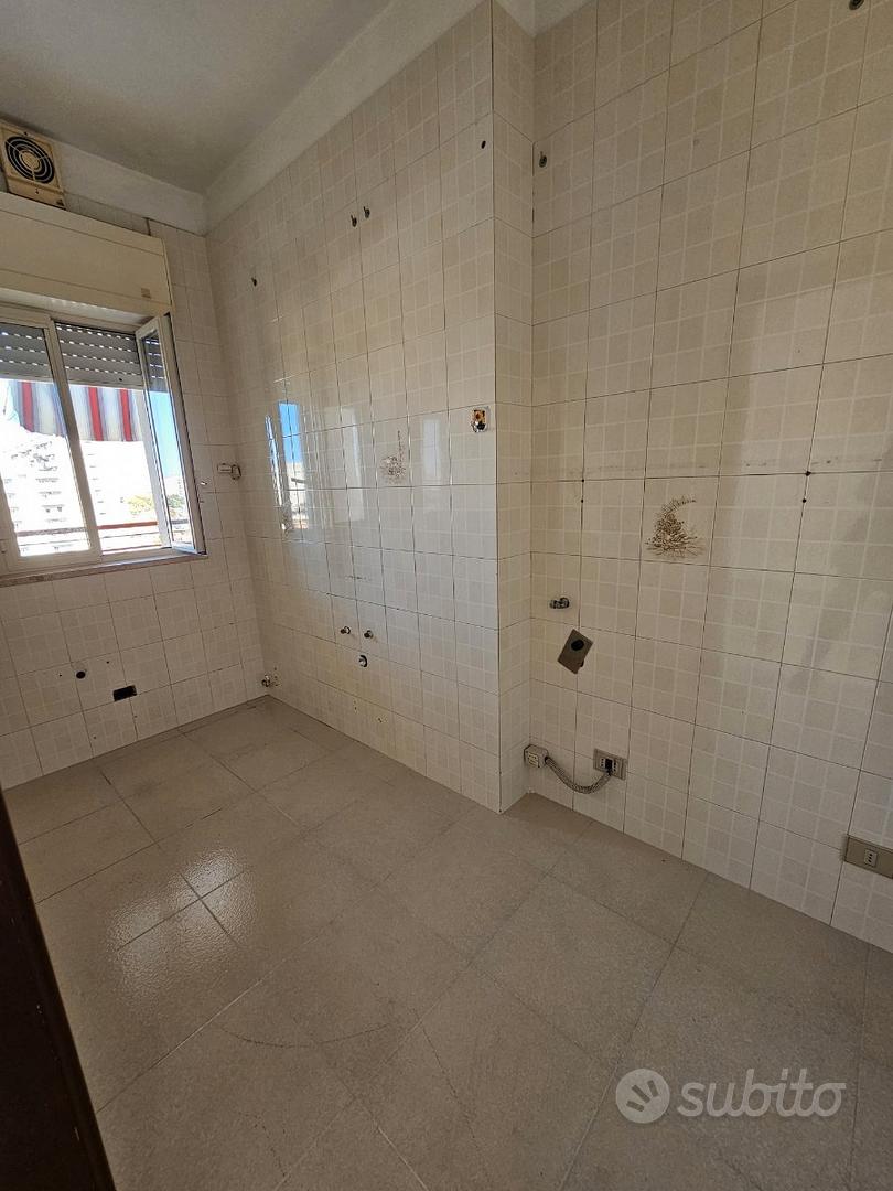 Apartment in Taranto, Lama - Altro
