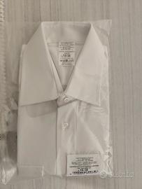Camicia militare di colore bianca