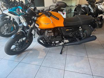 Moto Guzzi V7 km 8000