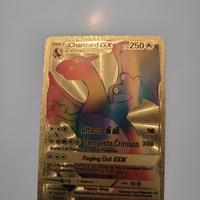Carta pokemon  color oro Charizard GXITA 250