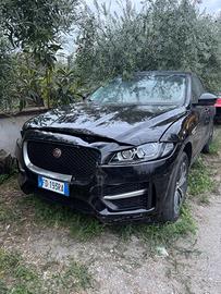 Jaguar F-Pace 2.0 D 240 CV AWD aut. R-Sport