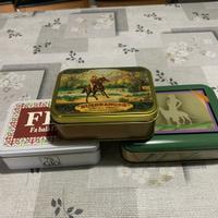 4 scatole di latta