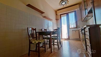 Ampio appartamento - Via Pisa