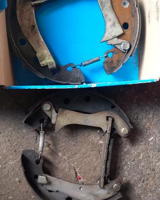 kit ganasce freni posteriori Renault 25 