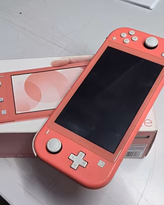Nintendo Switch Lite + Memory Card SD da 256gb