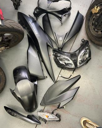 Carene e faro suzuki burgman 400 2020