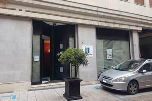 2365 Negozio in Centro Storico a Forlì