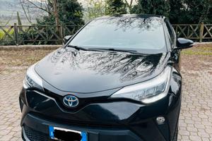Toyota CHR 2.0 Hybrid + GPL