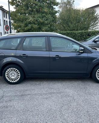 ford focus sv